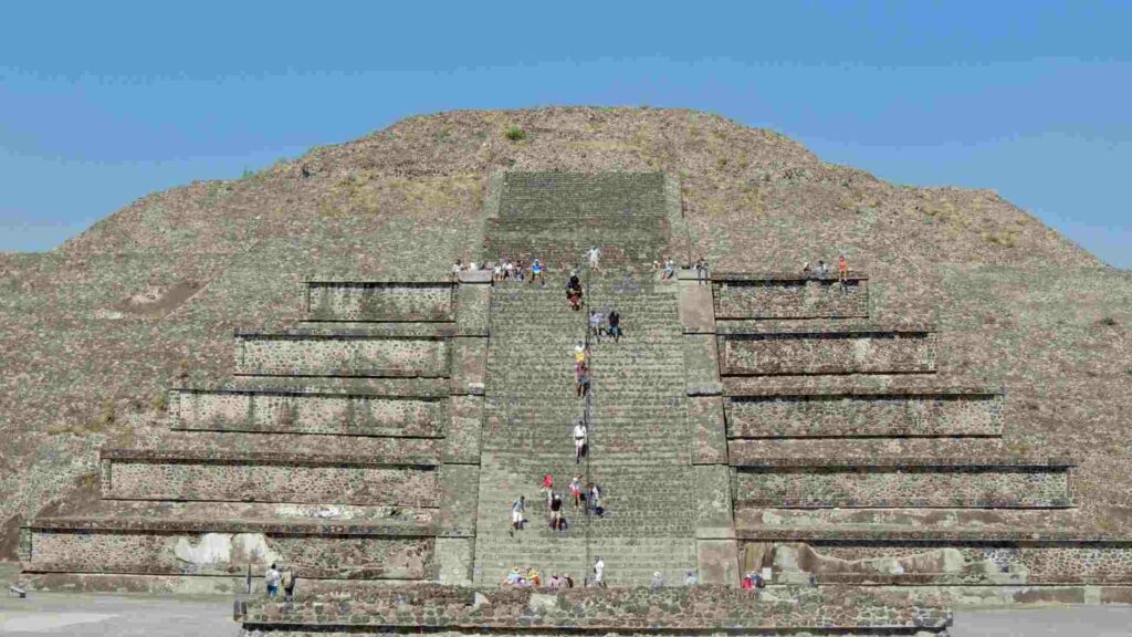 Refuerzan seguridad en Teotihuacán rumbo al Mundial 2026 - refuerzan-seguridad-en-teotihuacan-rumbo-al-mundial-2026-1024x576