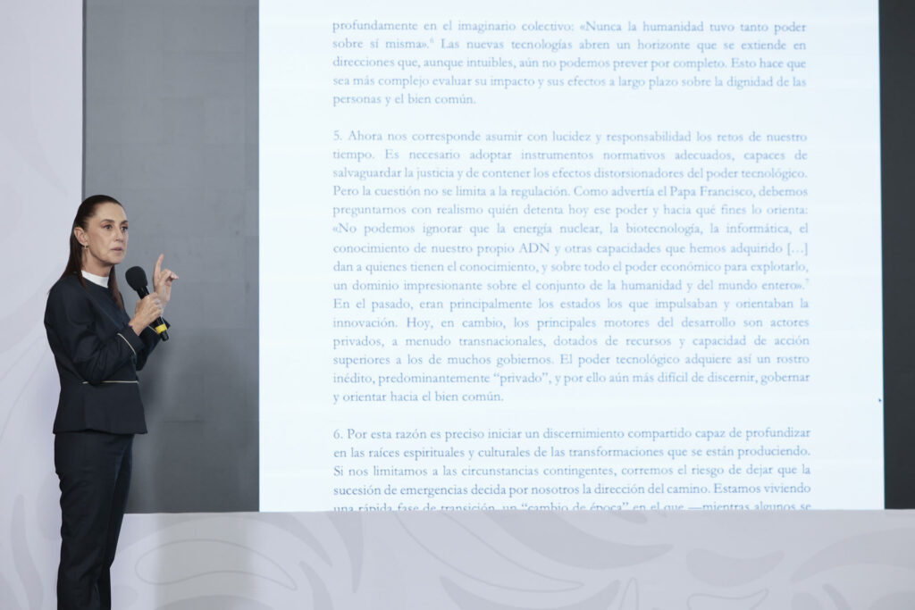 Sheinbaum ve “muy interesante” la reflexión “humanista” de León XIV sobre IA