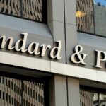S&P cambia de estable a negativa la nota soberana de México