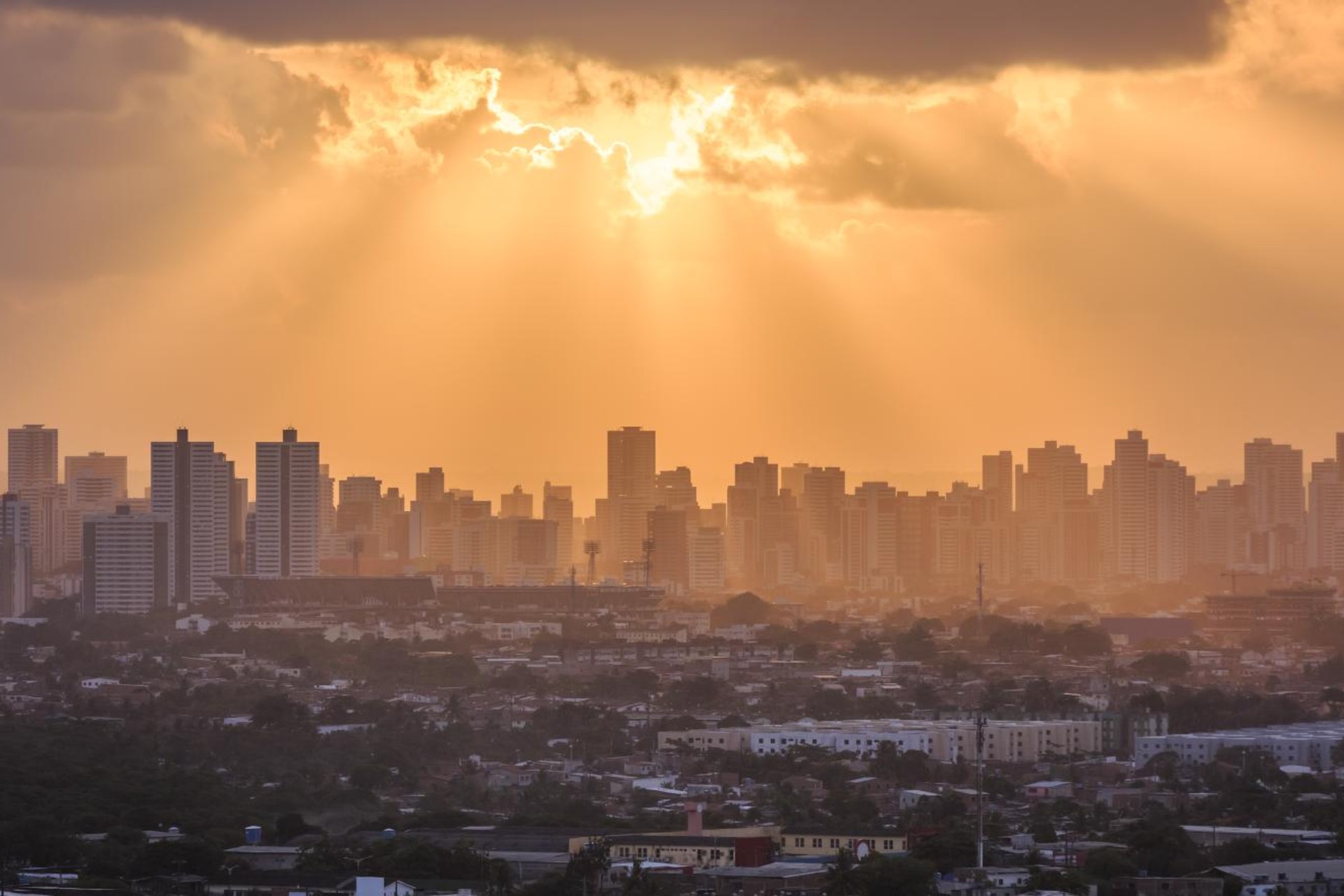 Prevén nuevos récords de temperaturas hasta 2030 y una subida media superior a 1.5°C