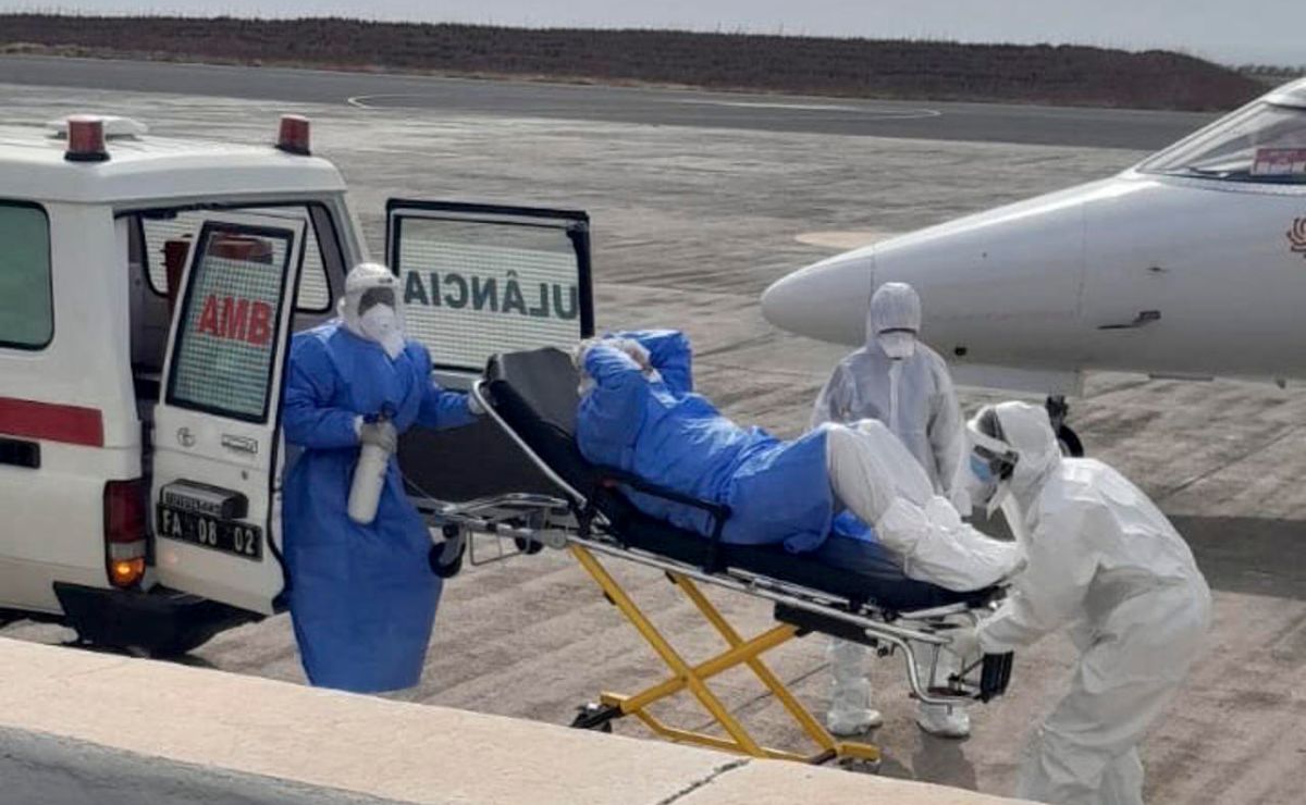 Texas monitorea a dos personas que viajaron en el crucero del brote de hantavirus