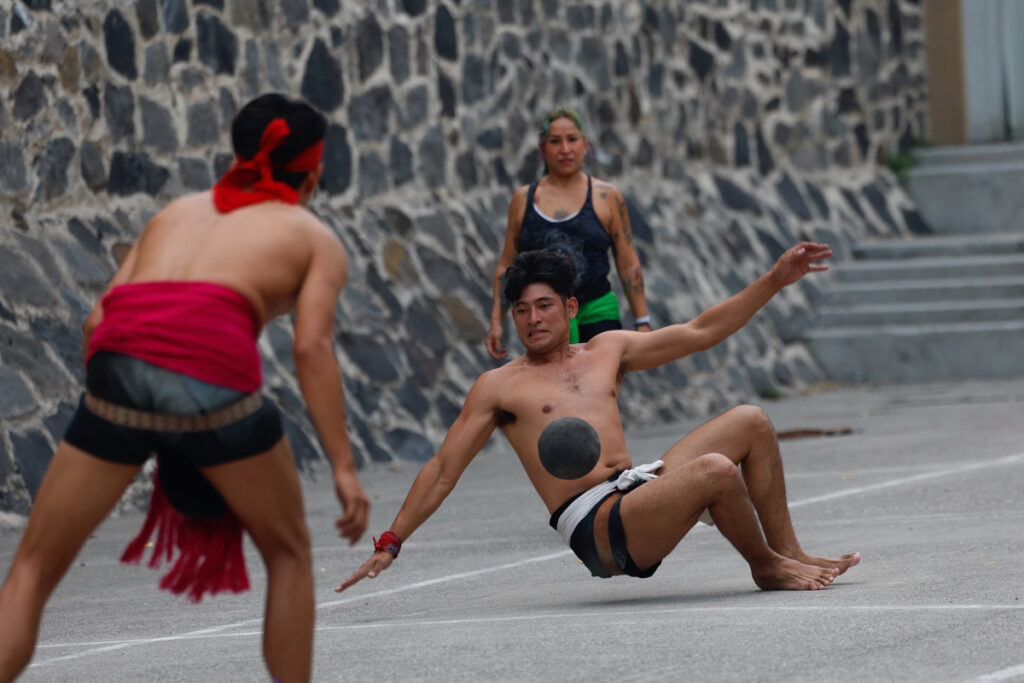 Ulama, el ancestral juego de pelota mexicano que busca su impulso en el Mundial - ulama-el-ancestral-juego-de-pelota-mexicano-que-busca-su-impulso-en-el-mundial-3-1024x683