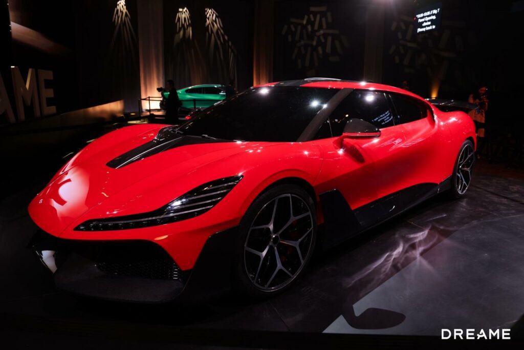 Presentan un coche inteligente con tecnología aeroespacial - whatsapp-image-2026-05-02-at-121519-pm-1-1024x683