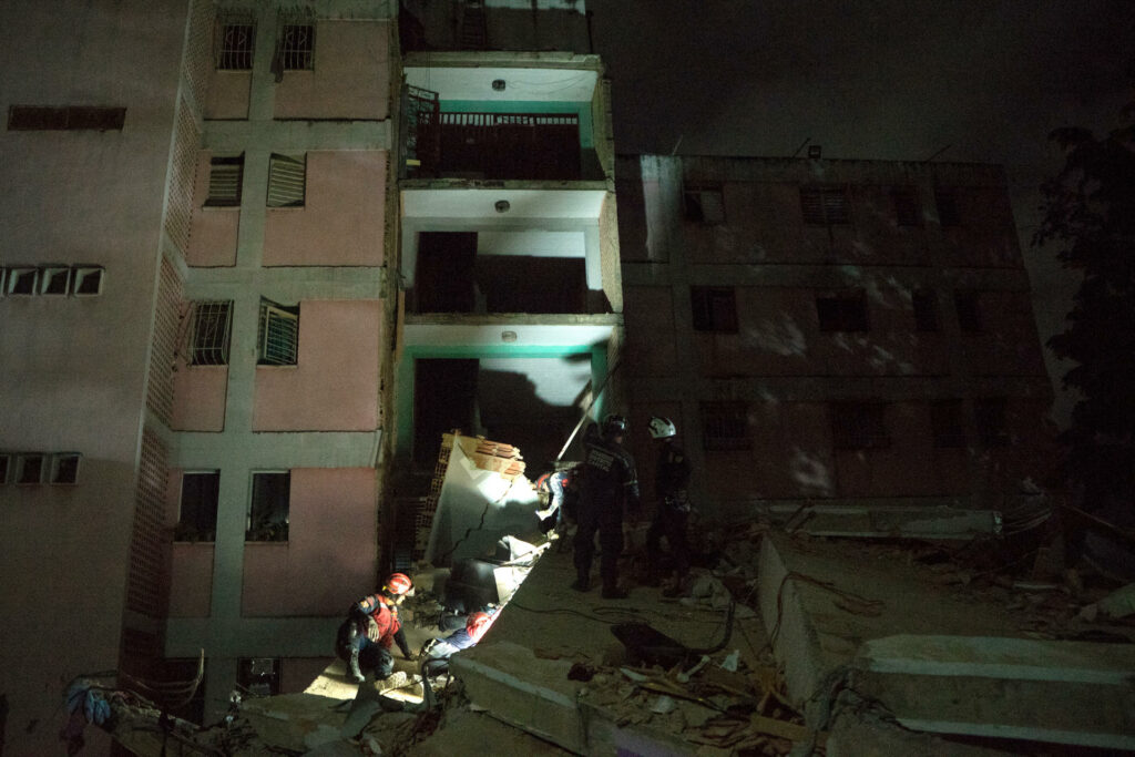 Alcalde del municipio de Chacao admite fallecidos tras terremotos en Venezuela