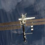Una fuga en la EEI mantiene en alerta a astronautas en este histórico laboratorio orbital