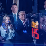 Trump, abucheado por el Madison Square Garden durante el himno nacional
