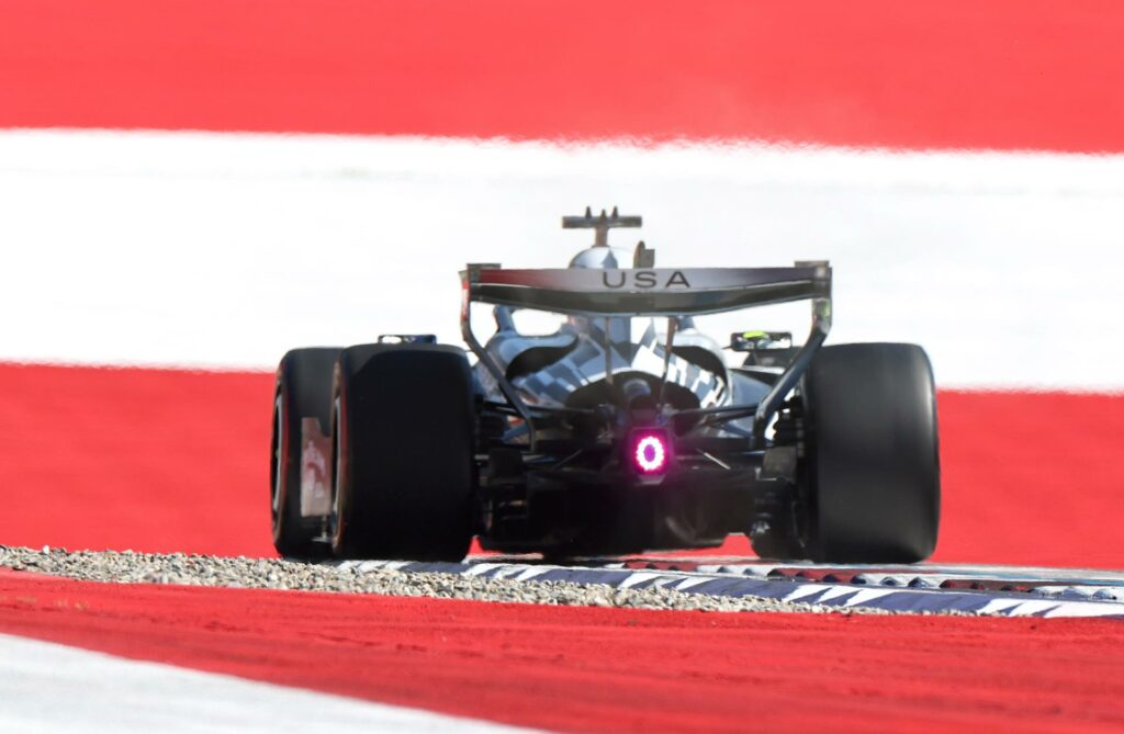 ‘Checo’ Pérez: Nos centramos en preparación de carrera y creo que tenemos buen ritmo
