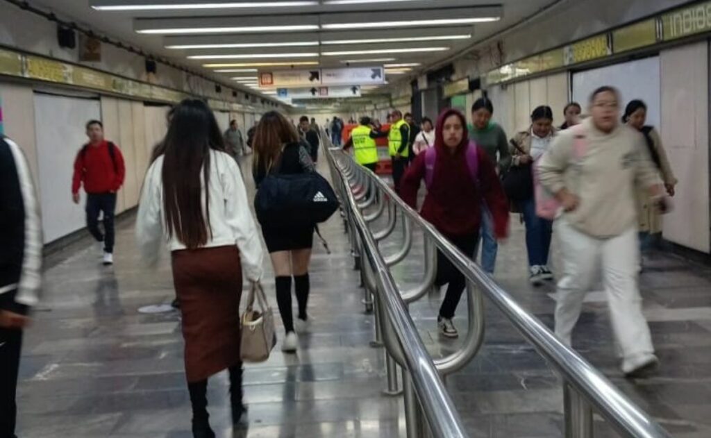 Metro CDMX reporta afluencia alta en dos líneas; caída de objeto retrasa el servicio