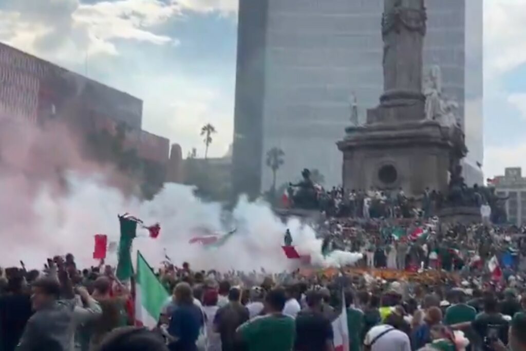 Mundial 2026: Miles festejan primer triunfo de México en el Ángel de la Independencia