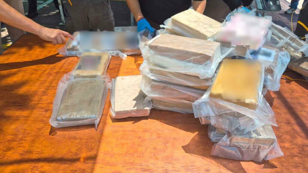 Aseguran 270 kilos de cocaína en el puerto de Manzanillo - aseguran-270-kilos-de-cocaina-en-el-puerto-de-manzanillo-2-1024x576