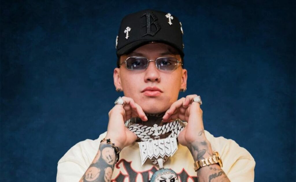 Detienen al cantante de reggaeton Blessd en Colombia, ¿de qué lo acusan?