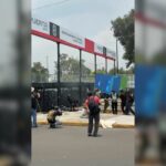 Bloque Negro intenta irrumpir en el Estadio CDMX; se enfrenta con policías