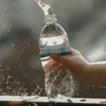 FIFA prohíbe que aficionados lleven botellas de agua a los estadios del Mundial 2026