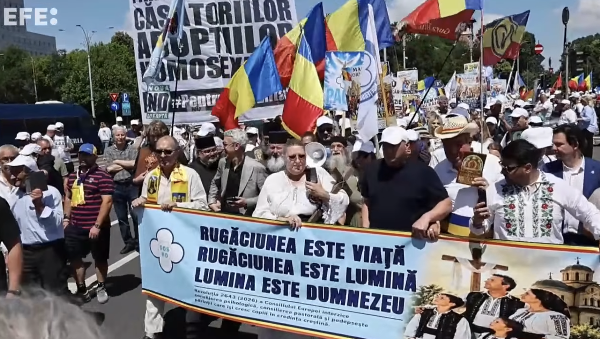 30 mil participan en Marcha del Orgullo en Bucarest 30 mil participan en Marcha del Orgullo en Bucarest