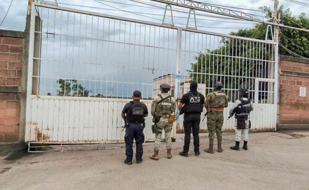Hallan droga en base de transporte público de Cuernavaca; “eran obligados”, dice líder del gremio