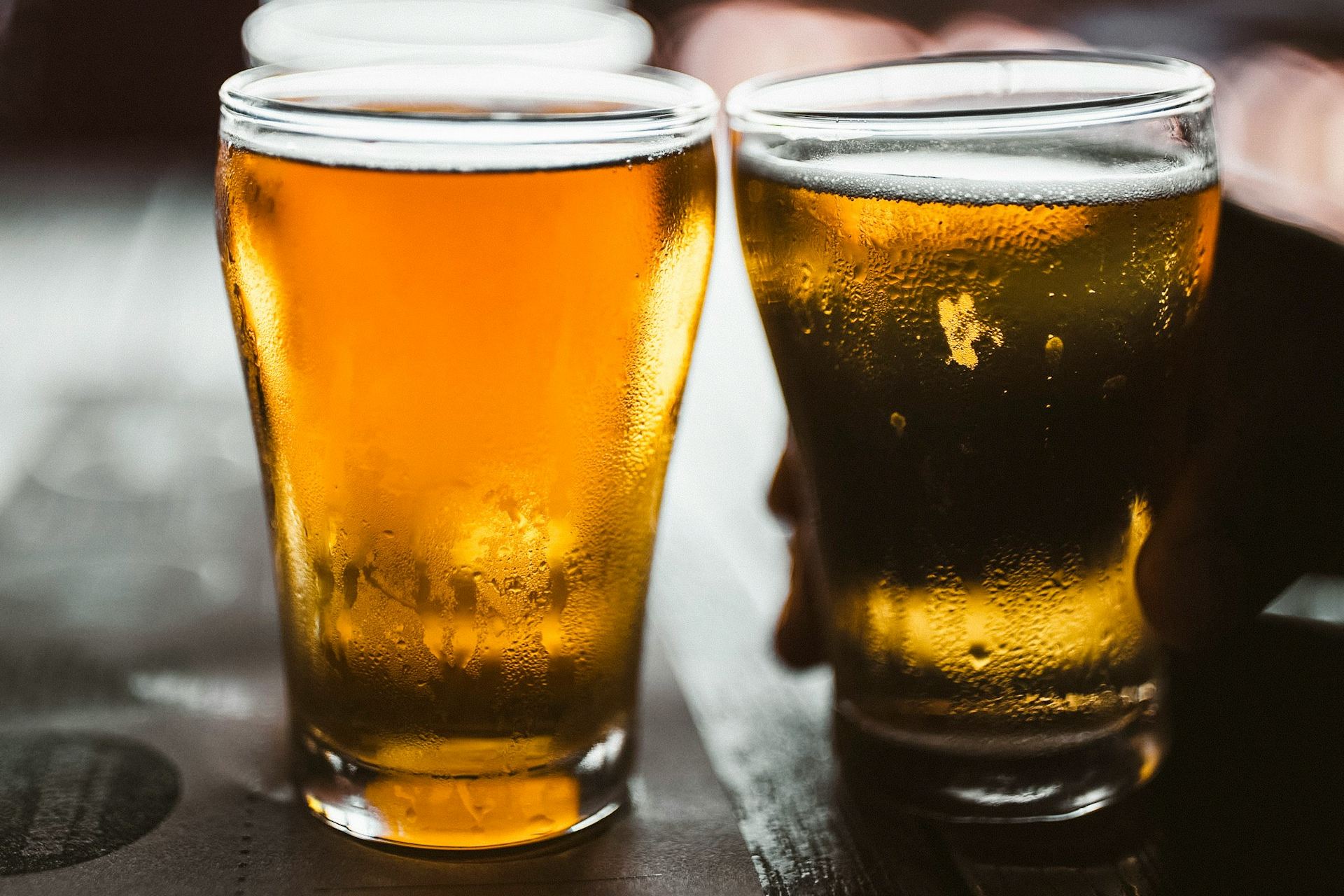 Aficionados del Inglaterra vs Croacia bebieron 45 mil 349 cervezas en bar cercano al Estadio Dallas Aficionados del Inglaterra vs Croacia bebieron 45 mil 349 cervezas en bar cercano al Estadio Dallas