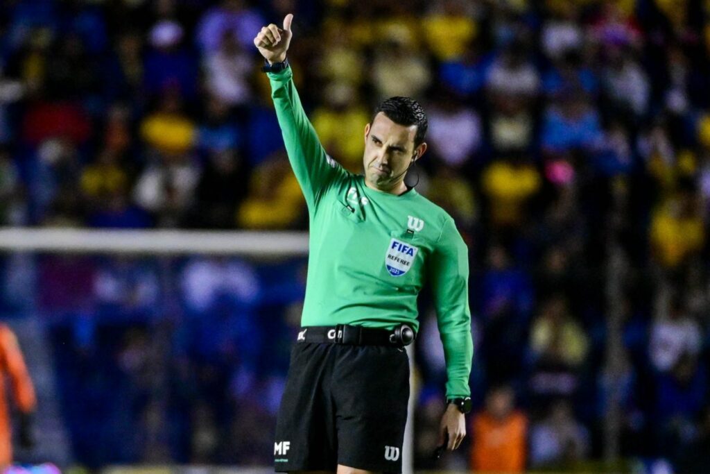 César Ramos hará historia: será el árbitro mexicano con más partidos en Mundiales