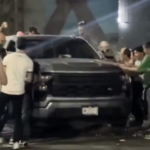 Conductor atropella a tres aficionados durante festejos del Tri en Chihuahua; ya fue detenido