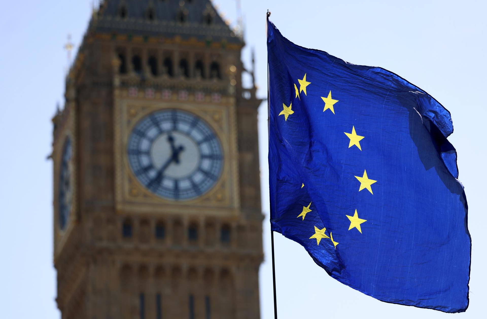 Crece la presión para que Starmer deje el gobierno británico Crece la presión para que Starmer deje el gobierno británico