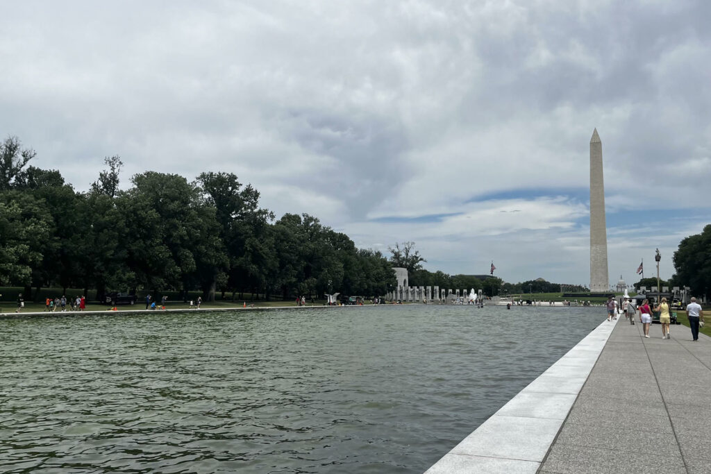 Trump denuncia daños en monumento clave para los festejos del 4 de julio