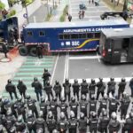 CNTE marcha rumbo al Estadio CDMX; SSC bloquea el paso sobre Calzada de Tlalpan