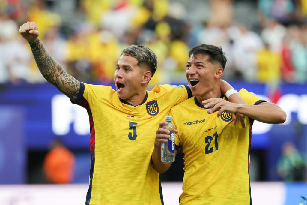 “Locales donde sea”: Ecuador ‘calienta’ el partido contra México