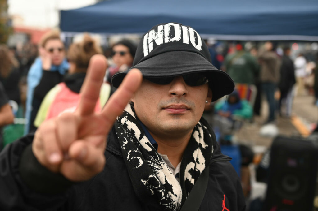 El ‘Indio’ Solari "fue un músico para el pueblo", dicen fans en su despedida - el-indio-solari-22fue-un-musico-para-el-pueblo22-dicen-fans-en-su-despedida-2-1024x682