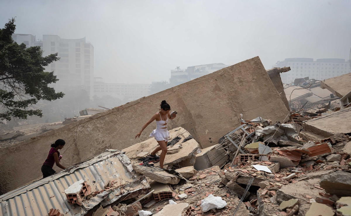 El mundo responde a la tragedia en Venezuela con misiones de rescate, dinero y más