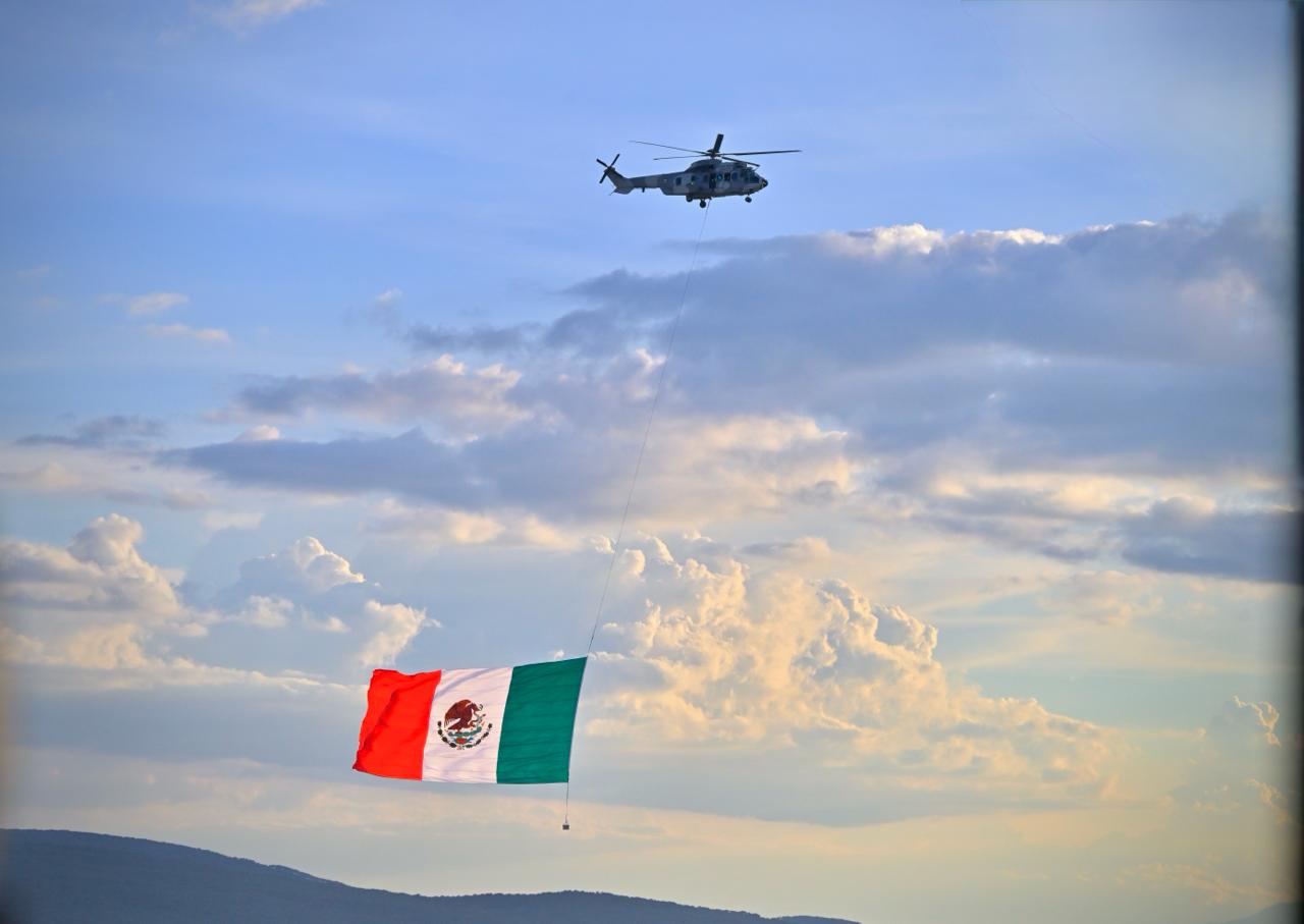 Fuerza Aérea Mexicana engalanó el cielo durante el México vs Corea del Sur - fuerza-aerea-mexicana-en-el-mexico-vs-corea-del-sur7