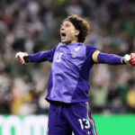 ¿Guillermo Ochoa usó el parche ‘Legacy’ que otorga la FIFA a leyendas de los Mundiales?
