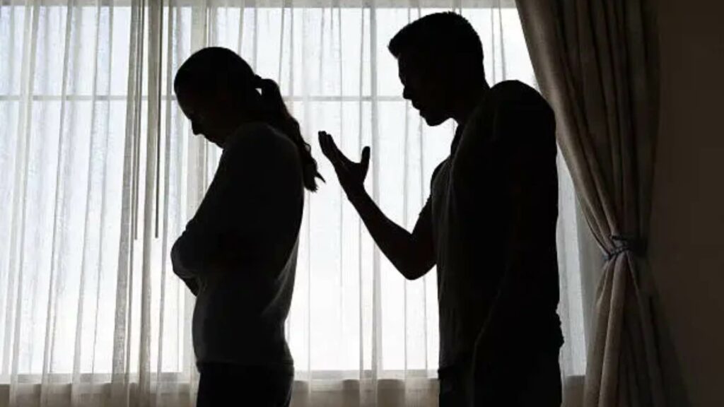 Sobreviviente de dos intentos de feminicidio acusa a la justicia de desprotegerla