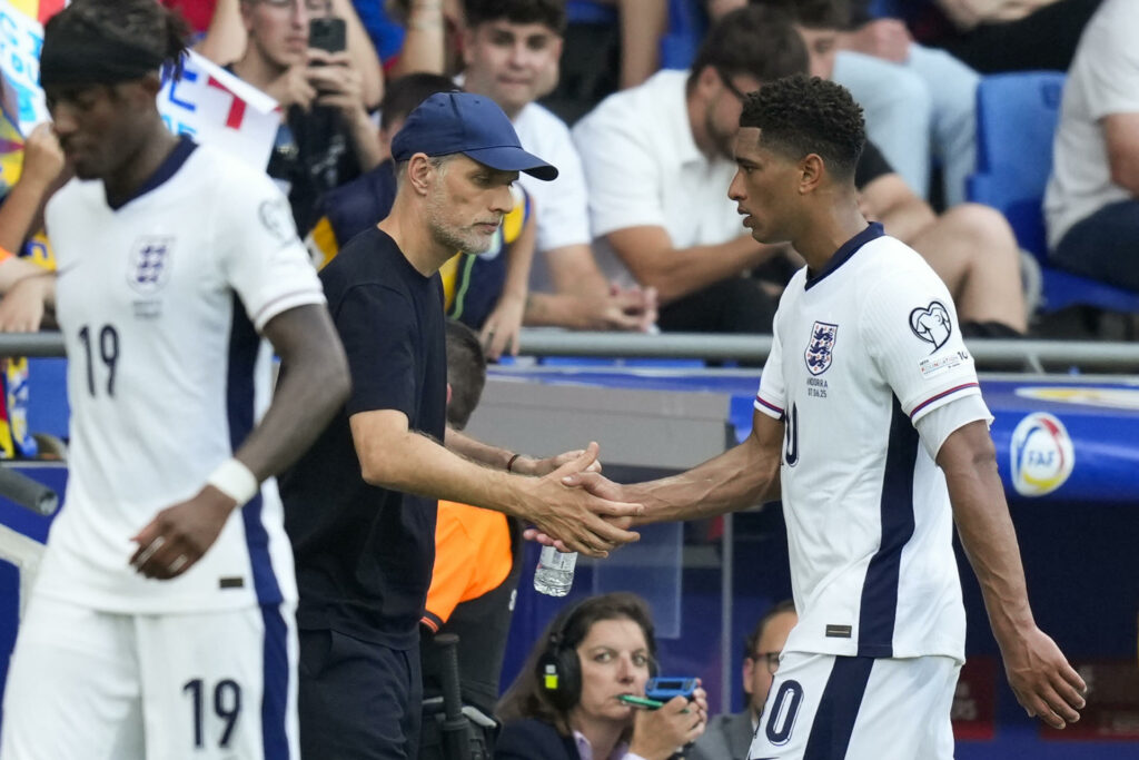 Inglaterra recupera zapatos y balones que le robaron en Kansas City