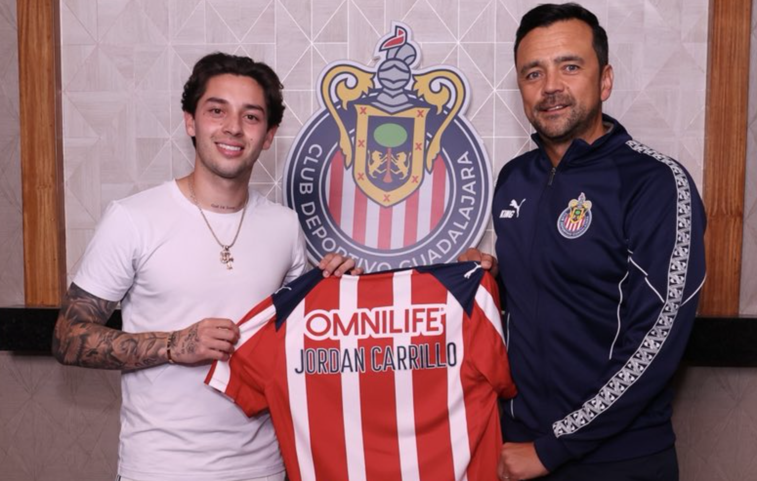 Jordan Carrillo llega a las Chivas como segundo refuerzo para el Apertura 2026 Jordan Carrillo llega a las Chivas como segundo refuerzo para el Apertura 2026