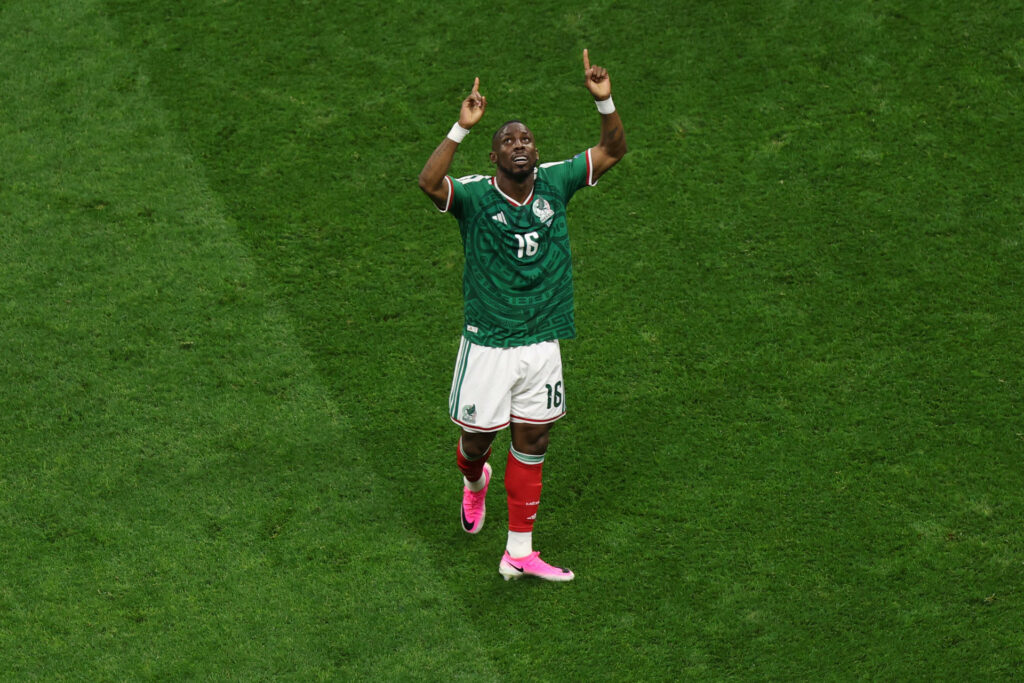 Julián Quiñones, quinto goleador de México en Mundiales; iguala a Blanco y Márquez