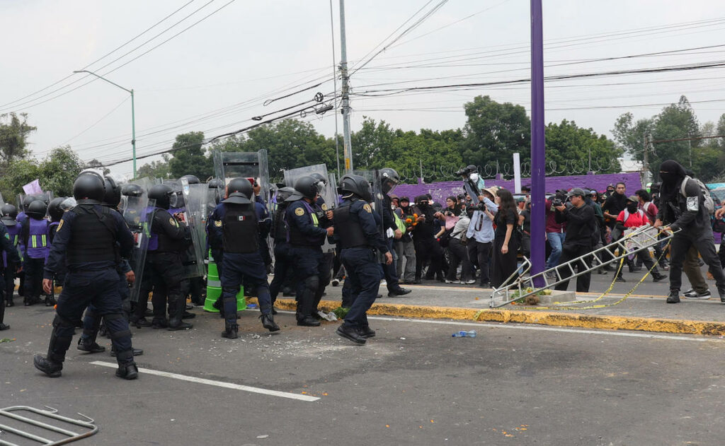 La CNTE extiende protestas en estados con bloqueos, marchas y tomas de puntos estratégicos - la-cnte-extiende-protestas-en-estados-con-bloqueos-marchas-y-tomas-de-puntos-estrategicos-2-1024x631