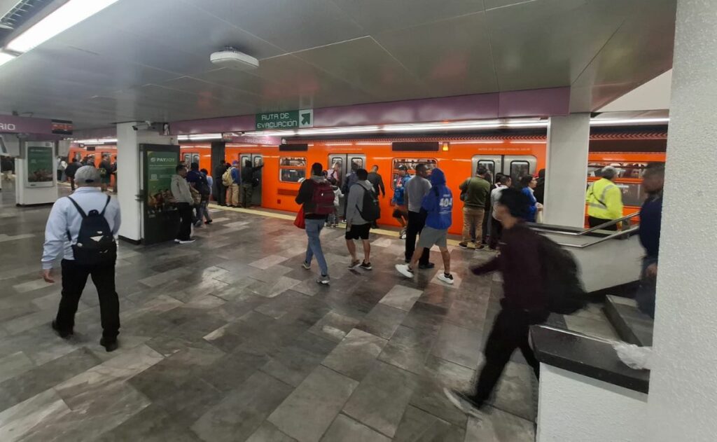 Metro CDMX reporta afluencia controlada en ocho líneas