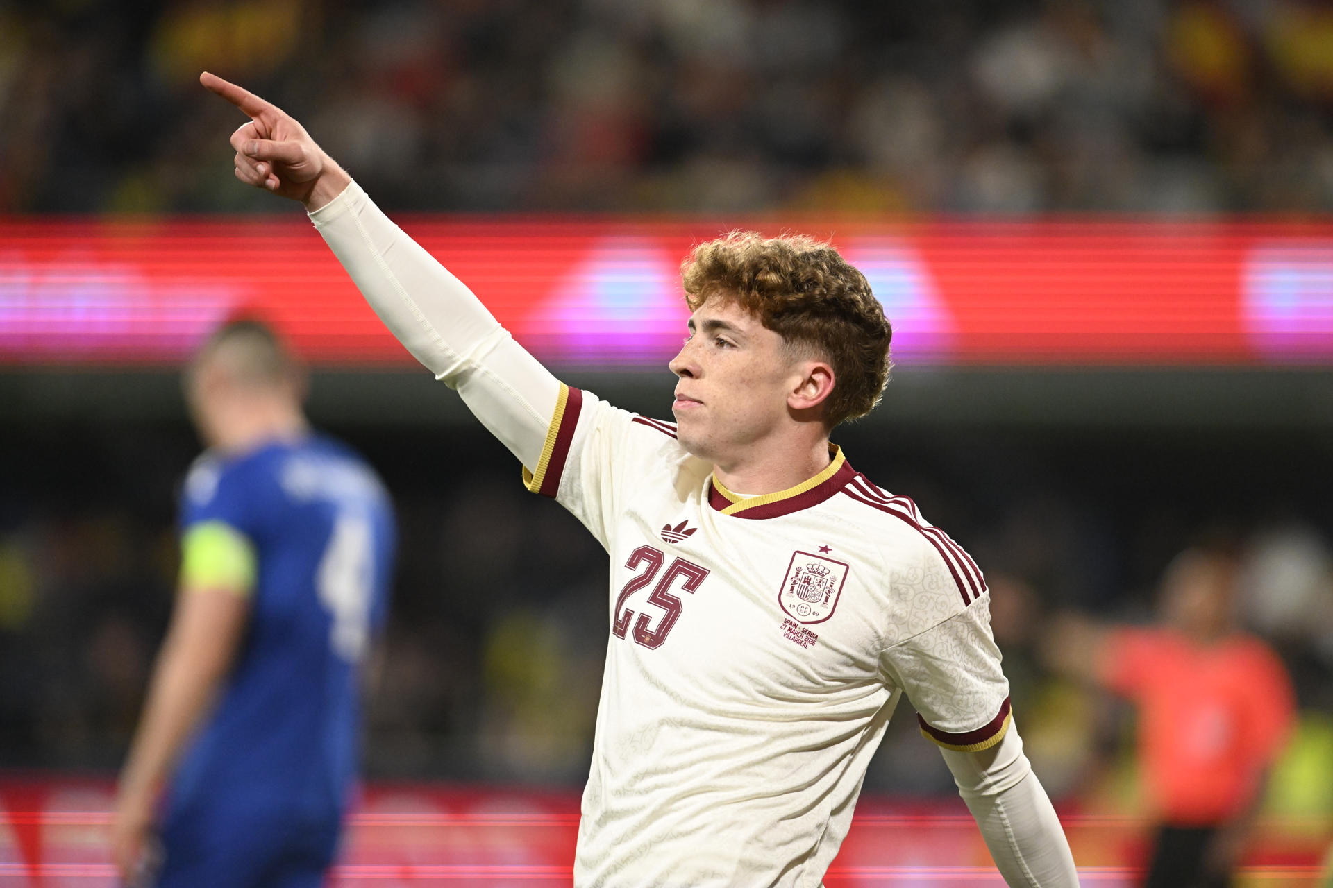 Liverpool ficha a Víctor Muñoz y gana la carrera por la joya española