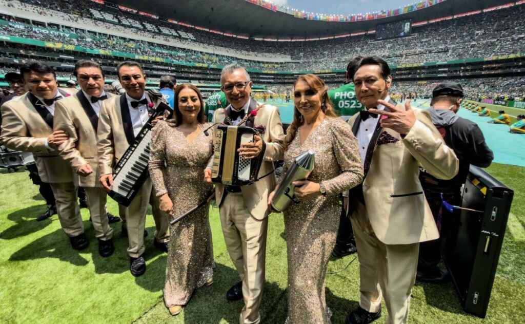 Los Ángeles Azules y Belinda brillan en la inauguración del Mundial 2026