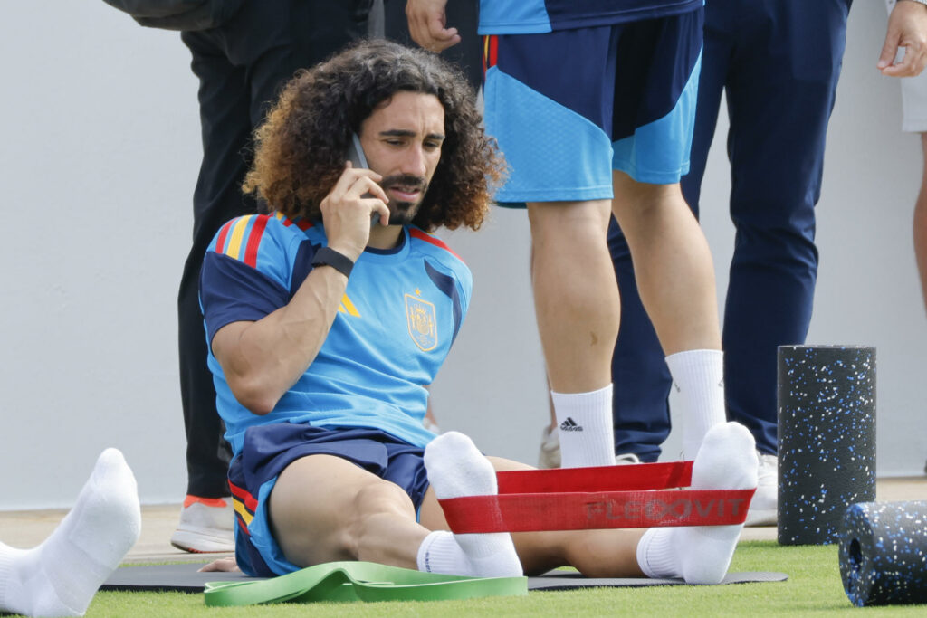 Cucurella sacude la concentración de España: Dejaría el Chelsea para unirse al Real Madrid