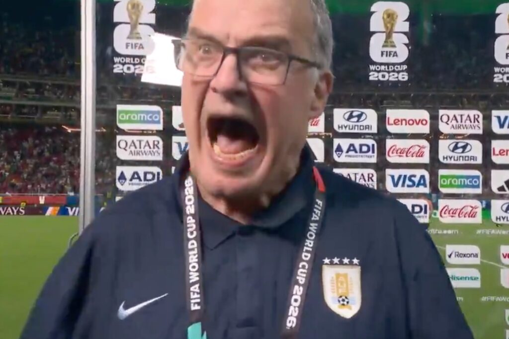 “¡Dale de una vez”: El enojo de Bielsa tras la eliminación de Uruguay