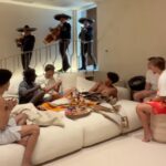 Video: Mariachis amenizan los 16 años de Cristiano Ronaldo Jr