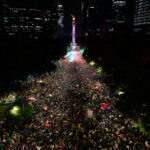 México desborda la pasión en el Zócalo y el Ángel de la Independencia tras el pase a 16vos de final del Mundial