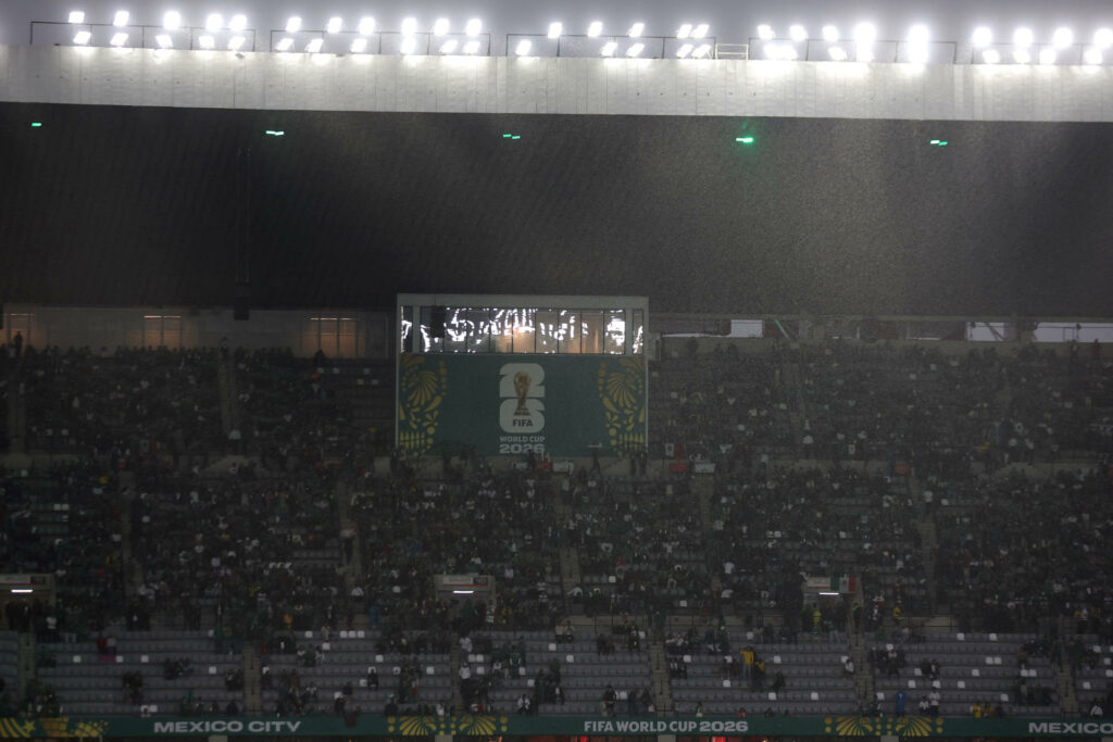 Retrasan el México vs Ecuador por tormenta eléctrica
