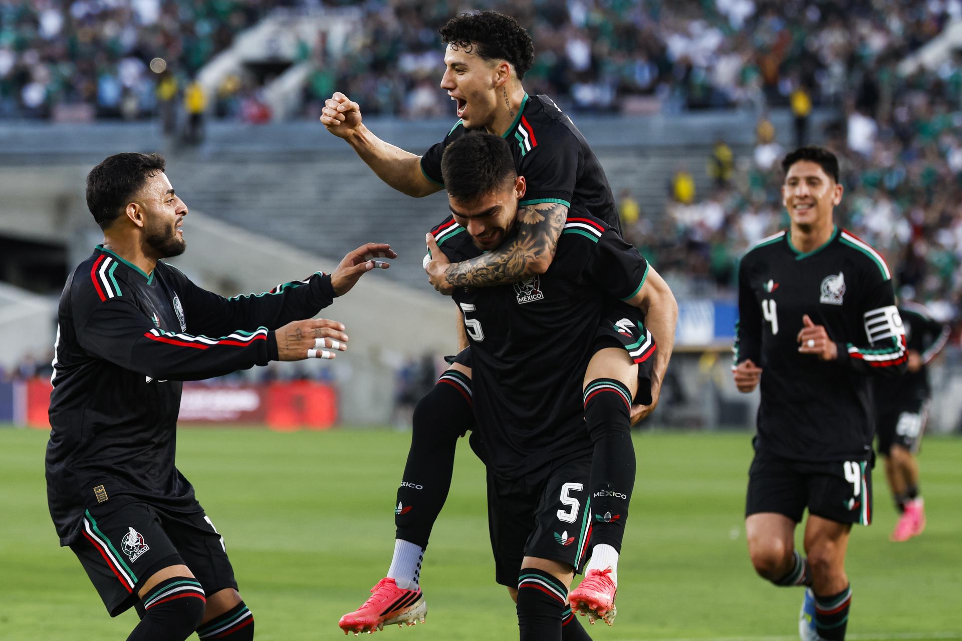 México enfrenta a Serbia en su último ensayo antes del Mundial: ¿Dónder ver el partido?