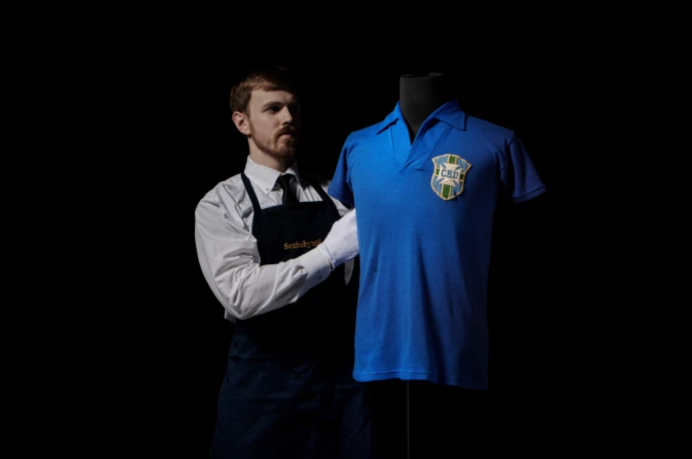 Subastarán playera que Pelé usó en la final del Mundial de 1958: ¿En cuánto se estima su valor? Subastarán playera que Pelé usó en la final del Mundial de 1958: ¿En cuánto se estima su valor?