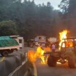 Pobladores incendian camionetas en la carretera México-Toluca para exigir freno a la tala clandestina