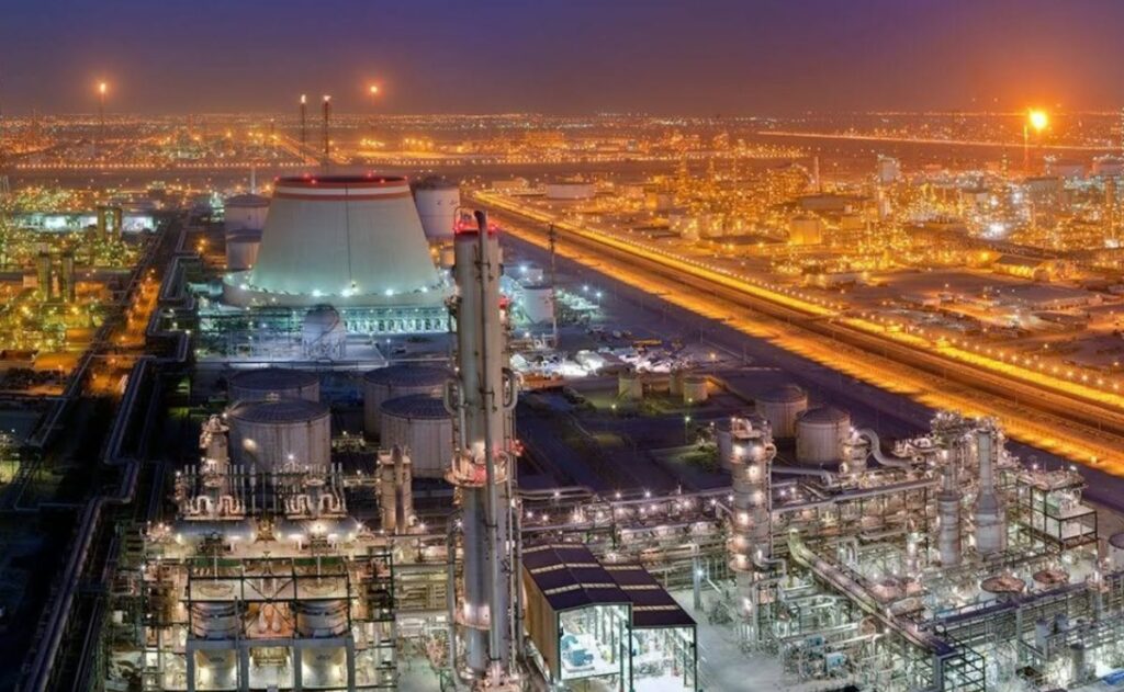 Se estrella un helicóptero de la petrolera Aramco en Arabia Saudita; hay 14 muertos