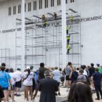 Revés para Trump: Centro Kennedy quita su nombre de edificio por orden judicial