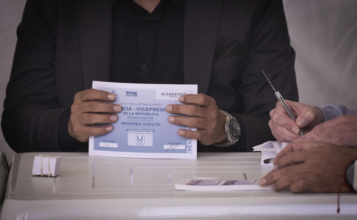 Colombia celebra segunda vuelta electoral para elegir nuevo presidente Colombia celebra segunda vuelta electoral para elegir nuevo presidente