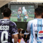 Sin la Vinotinto, pero con pasión: venezolanos celebran el arranque del Mundial en Caracas